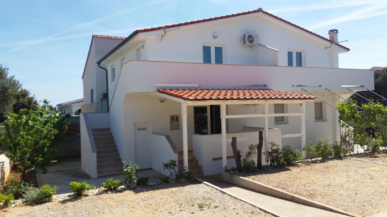 Apartments Maretic Мандре Екстер'єр фото