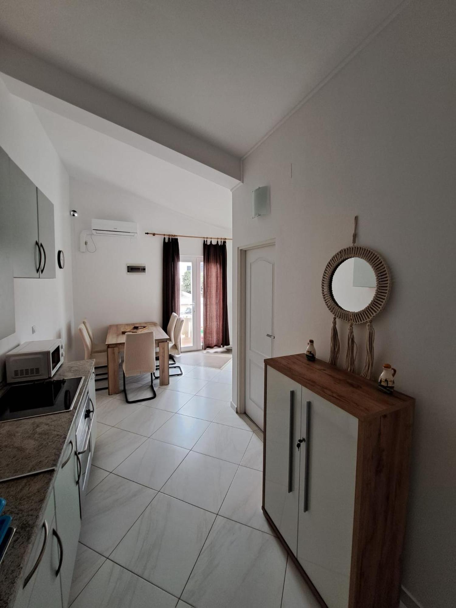 Apartments Maretic Мандре Екстер'єр фото