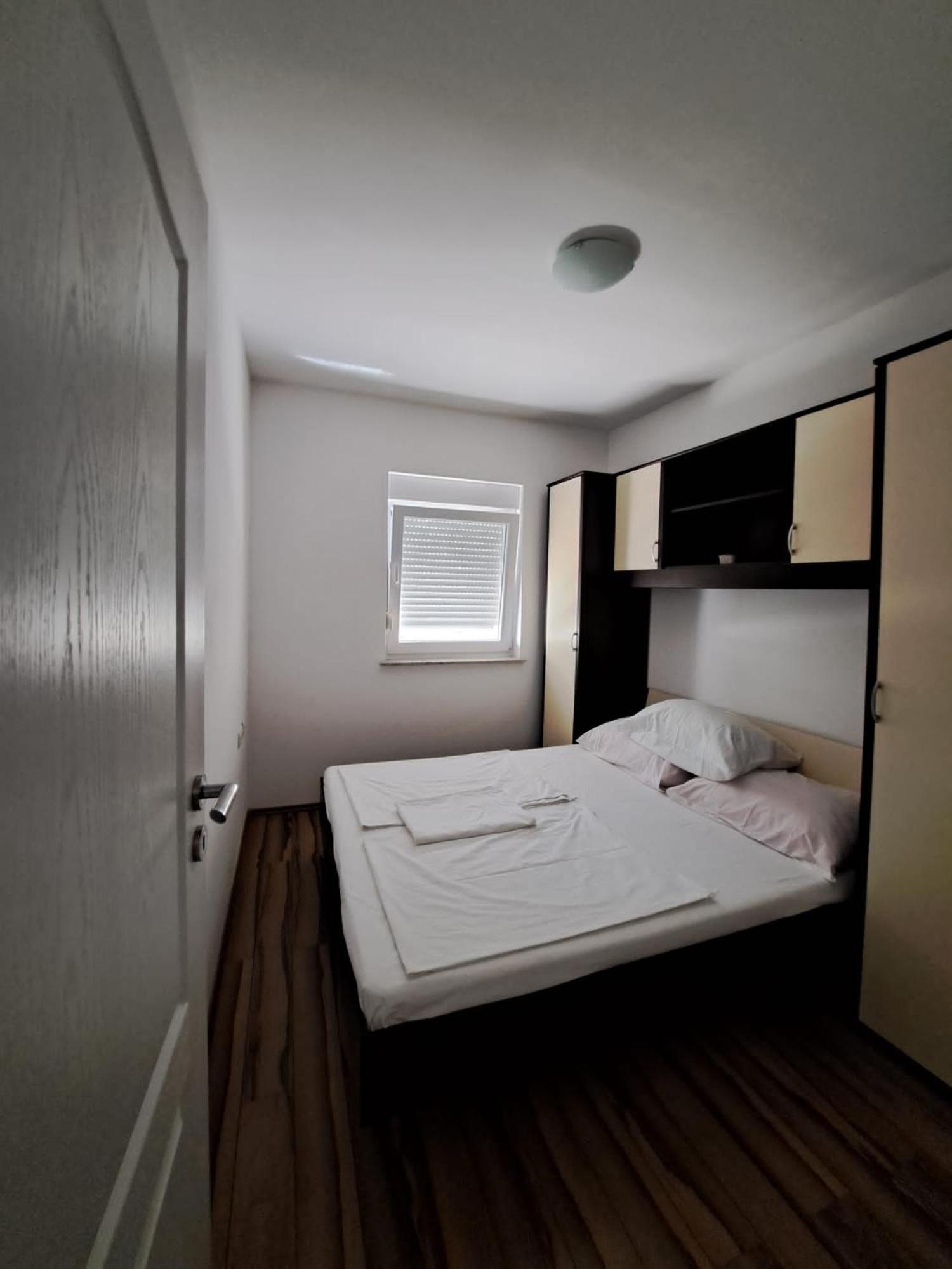 Apartments Maretic Мандре Екстер'єр фото